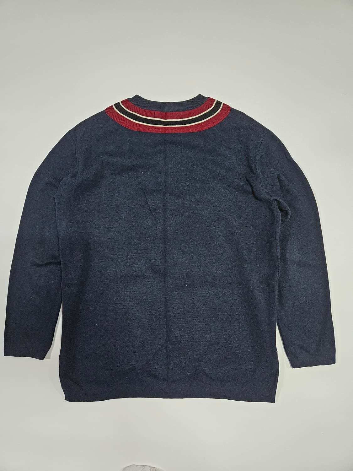 시스템 브이넥 니트 상품이미지3