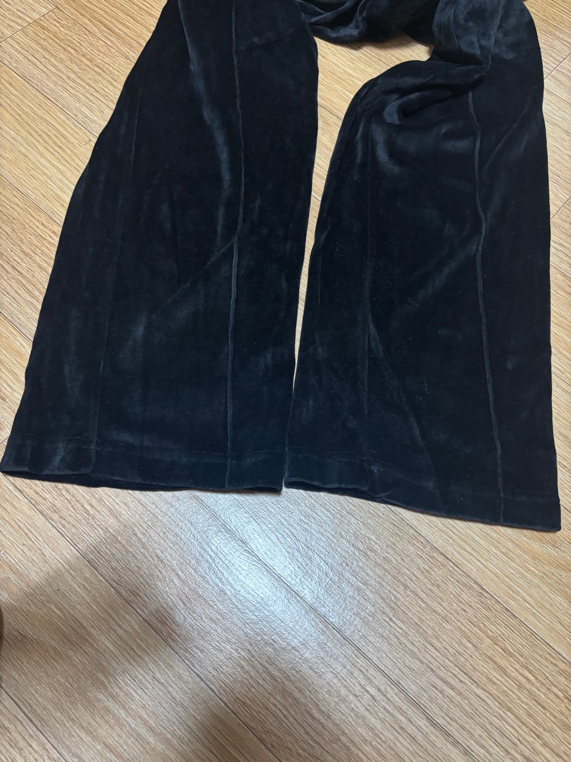 브라운야드 벨벳 트레이닝 바지 블랙 상품이미지6