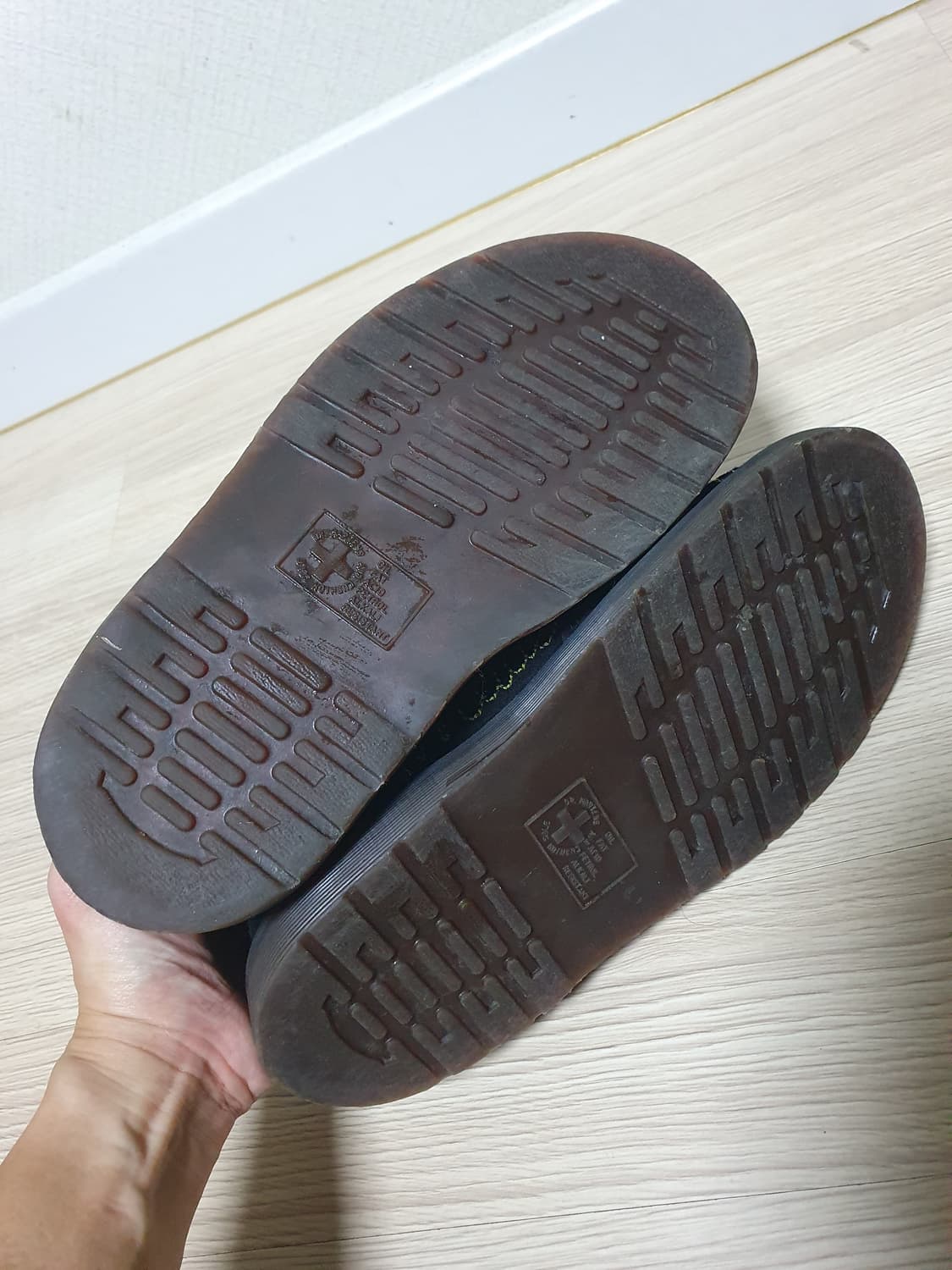 닥터마틴 아이샴 스웨이드 뮬 250 상품이미지7