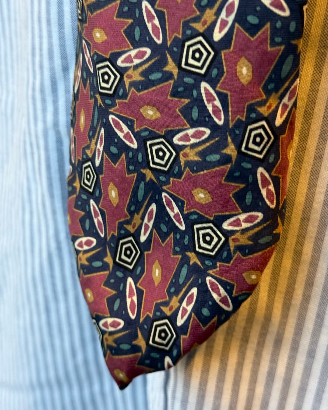 90‘s 크리스찬 디올 지오매트릭 패턴 실크 타이 상품이미지8
