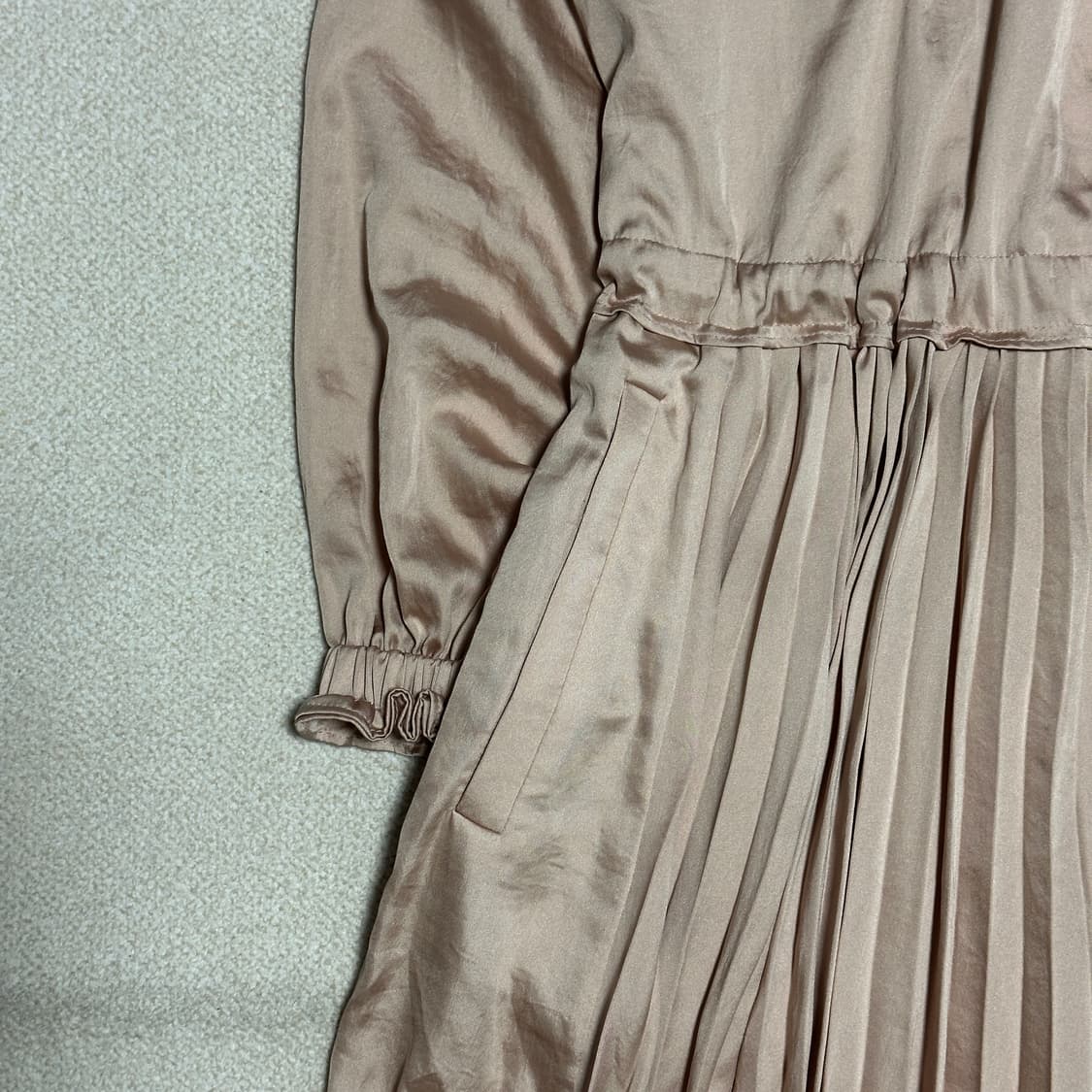 안나수이 로맨티카 새틴 플리츠 롱 자켓 상품이미지4