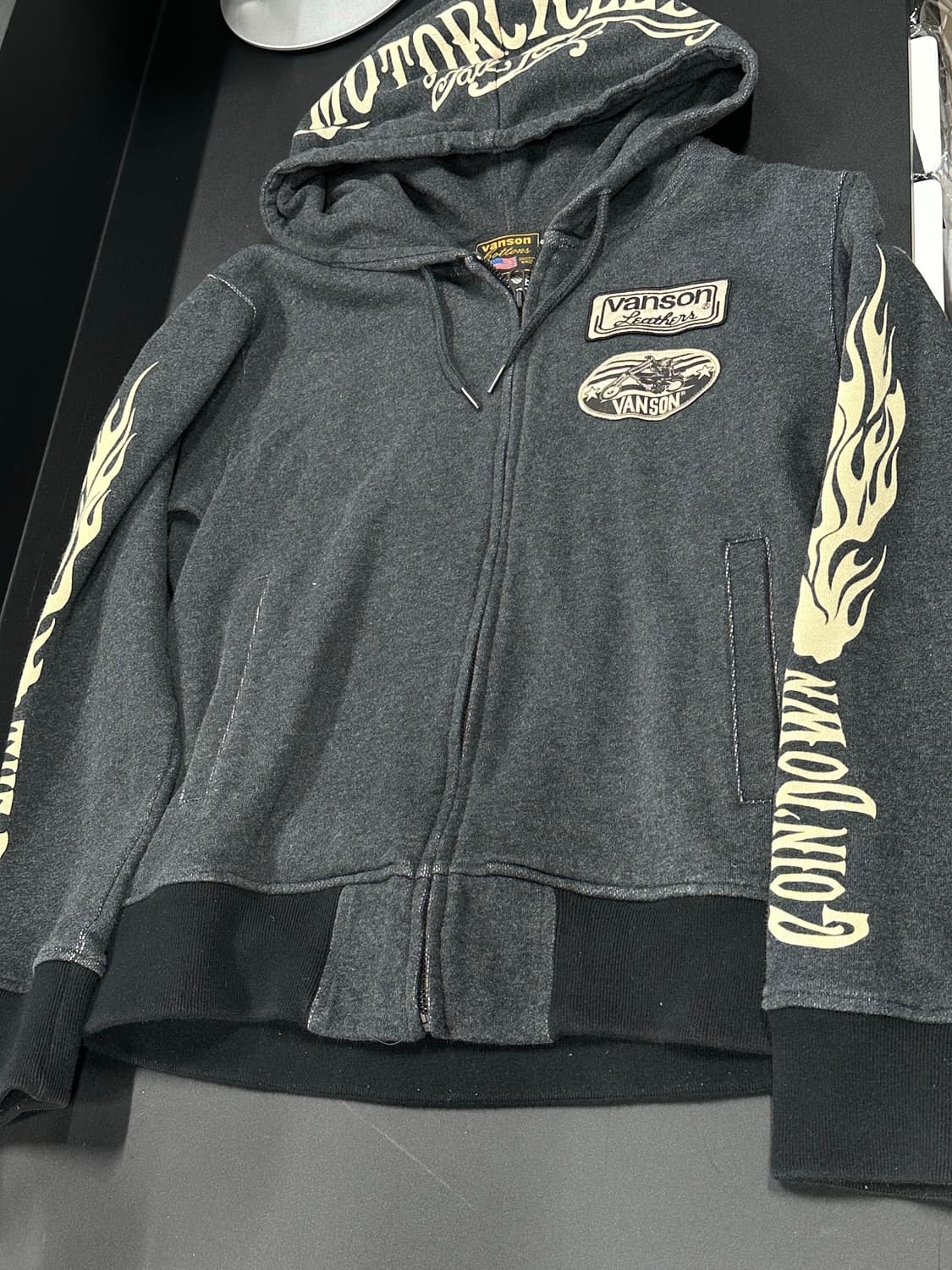 벤슨  자수 패치 후드 집업 상품이미지4