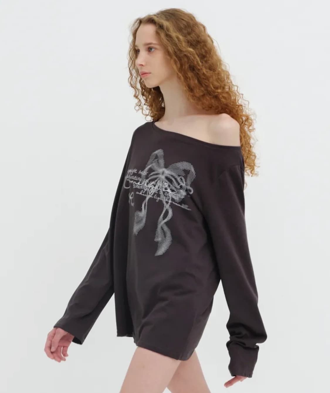 세릭 RIBBON BOAT NECK TOP / BLACK 상품이미지3