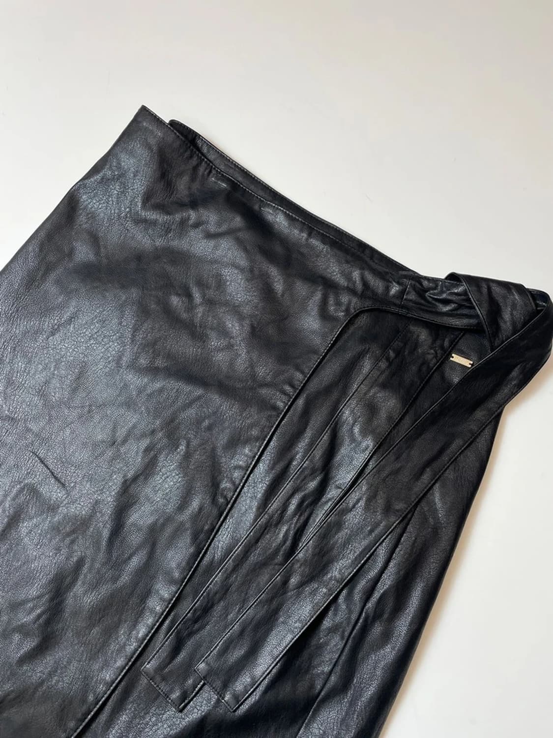 아르마니 익스체인지 가죽 랩 스커트 PN9284 상품이미지2