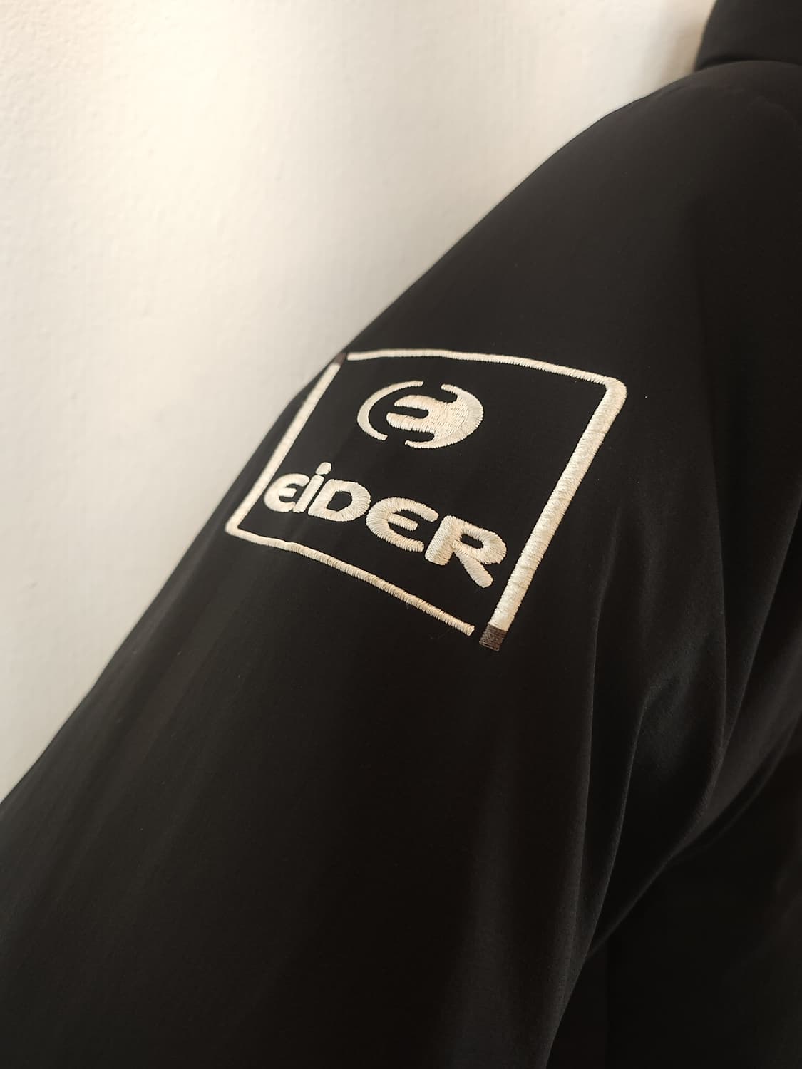 아이더 윈드스토퍼 기능성 구스패딩 블랙 90-95 S 상품이미지4