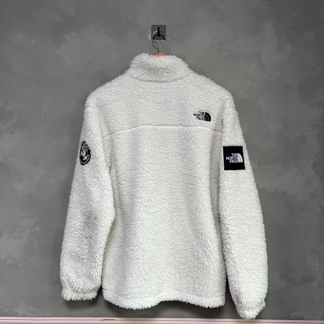 노스페이스 플리스 집업 화이트 블랙 상품이미지4