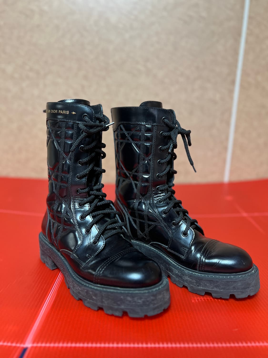 디올 블랙 퀼팅 앵클 부츠 37 상품이미지1