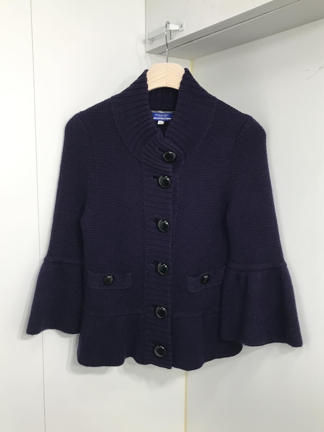 Burberry Flared Cardigan ( ⭐️Rare⭐️ )  상품이미지8
