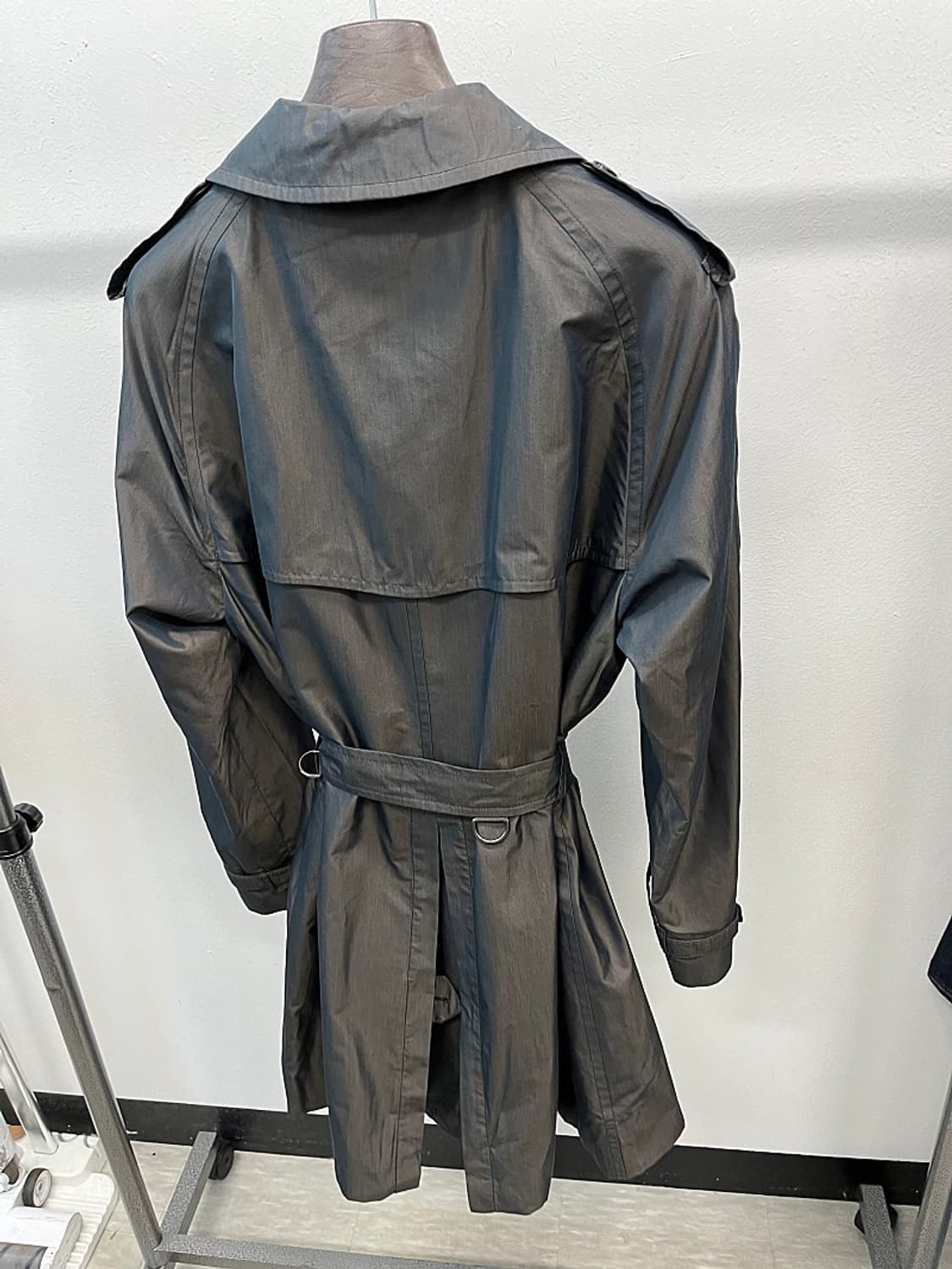 105) 버버리 런던 더블 트렌치코트  상품이미지5