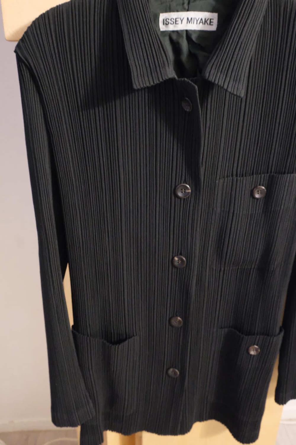 ISSEY MIYAKE Pleated Jacket 상품이미지4