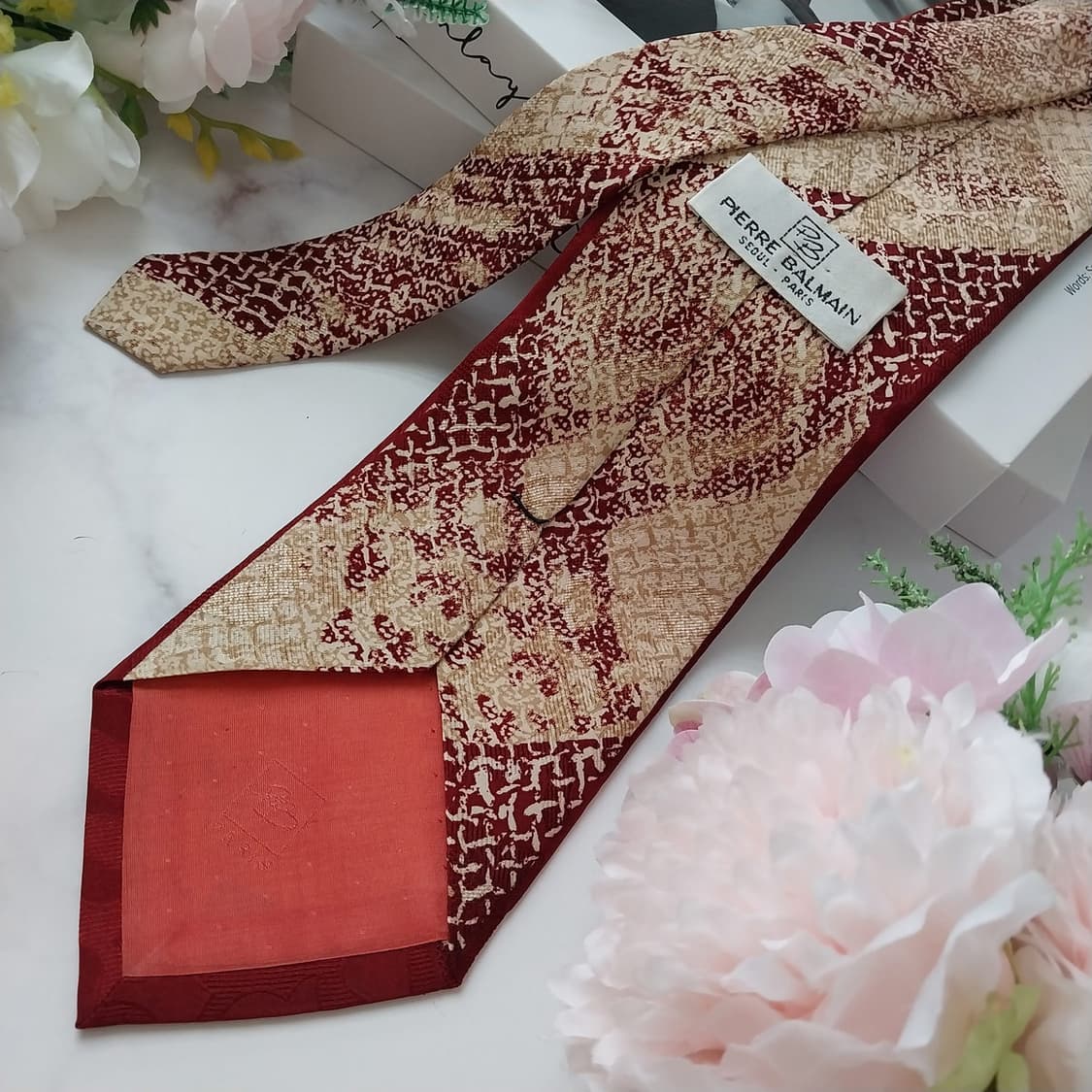 피에르 발망 레드&베이지 아트워크 넥타이 9.7cm A+등급 K1070
 상품이미지4