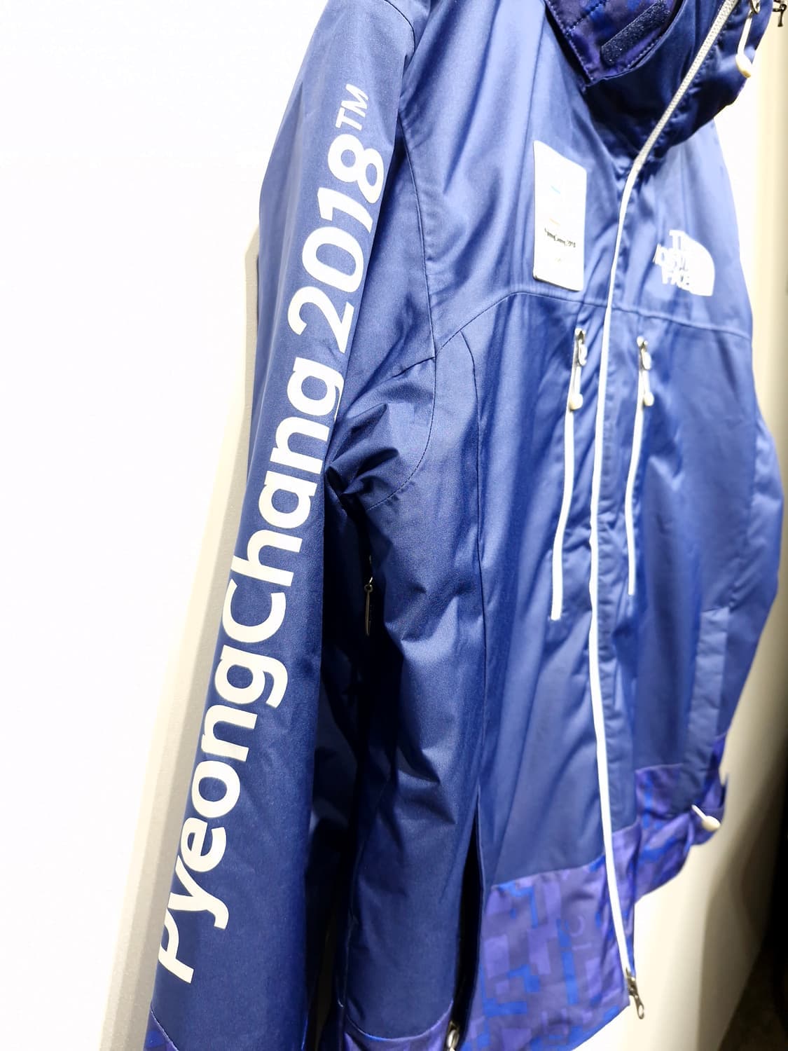 THE NORTH FACE 노스페이스 평창올림픽 한정판 야상점퍼 상품이미지4