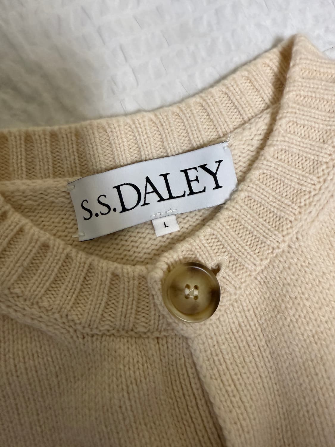 [L] S.S daley 재스퍼 덕가디건 아이보리 상품이미지5