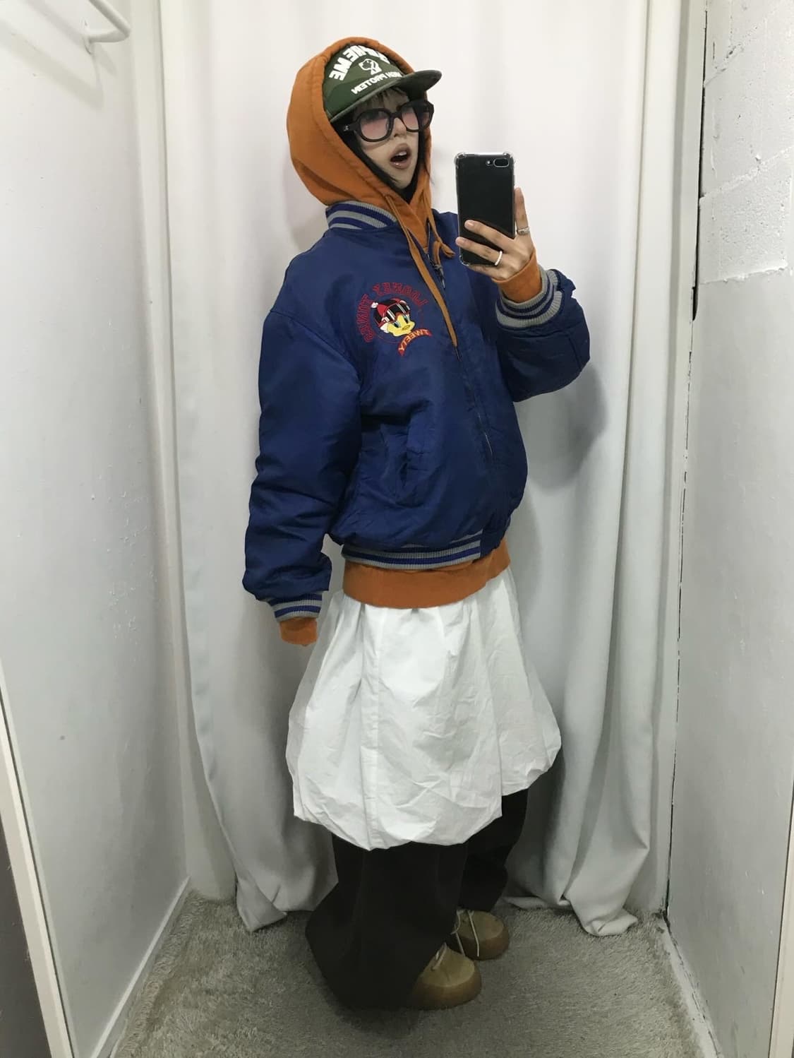 Looney Tunes Embroidery Varsity Jacket 상품이미지5