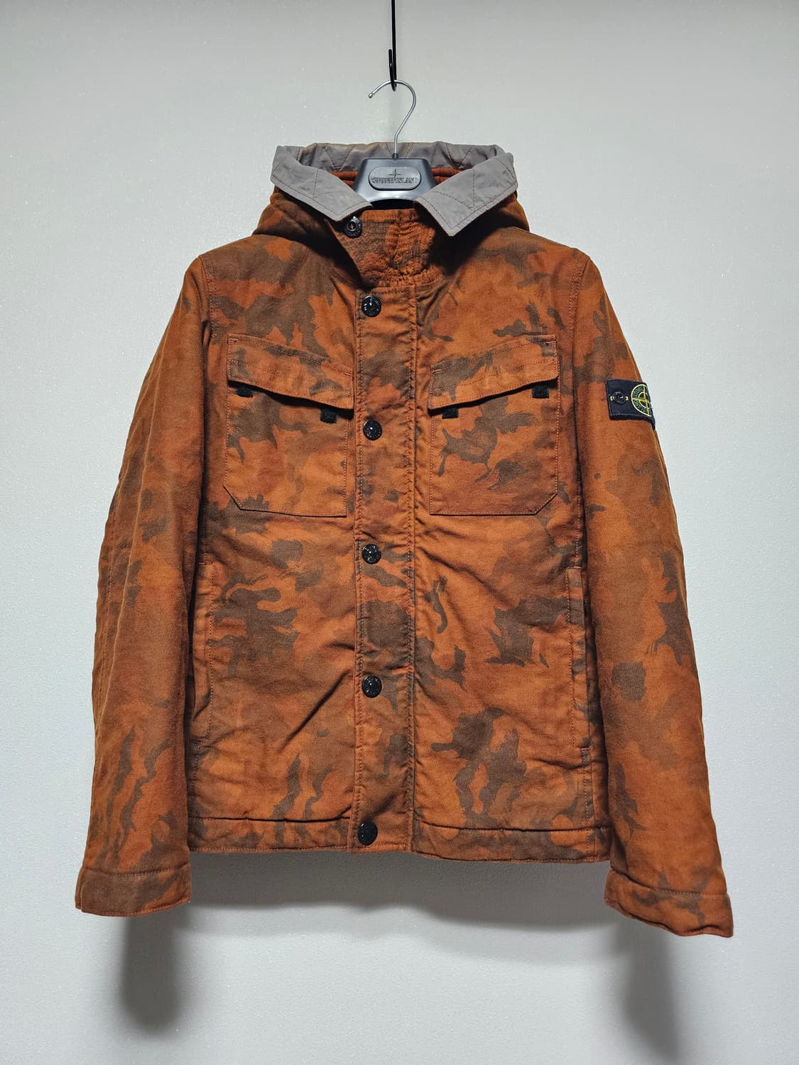 스톤아일랜드 주니어 리플렉티브 카모플라쥬 패딩 상품이미지1