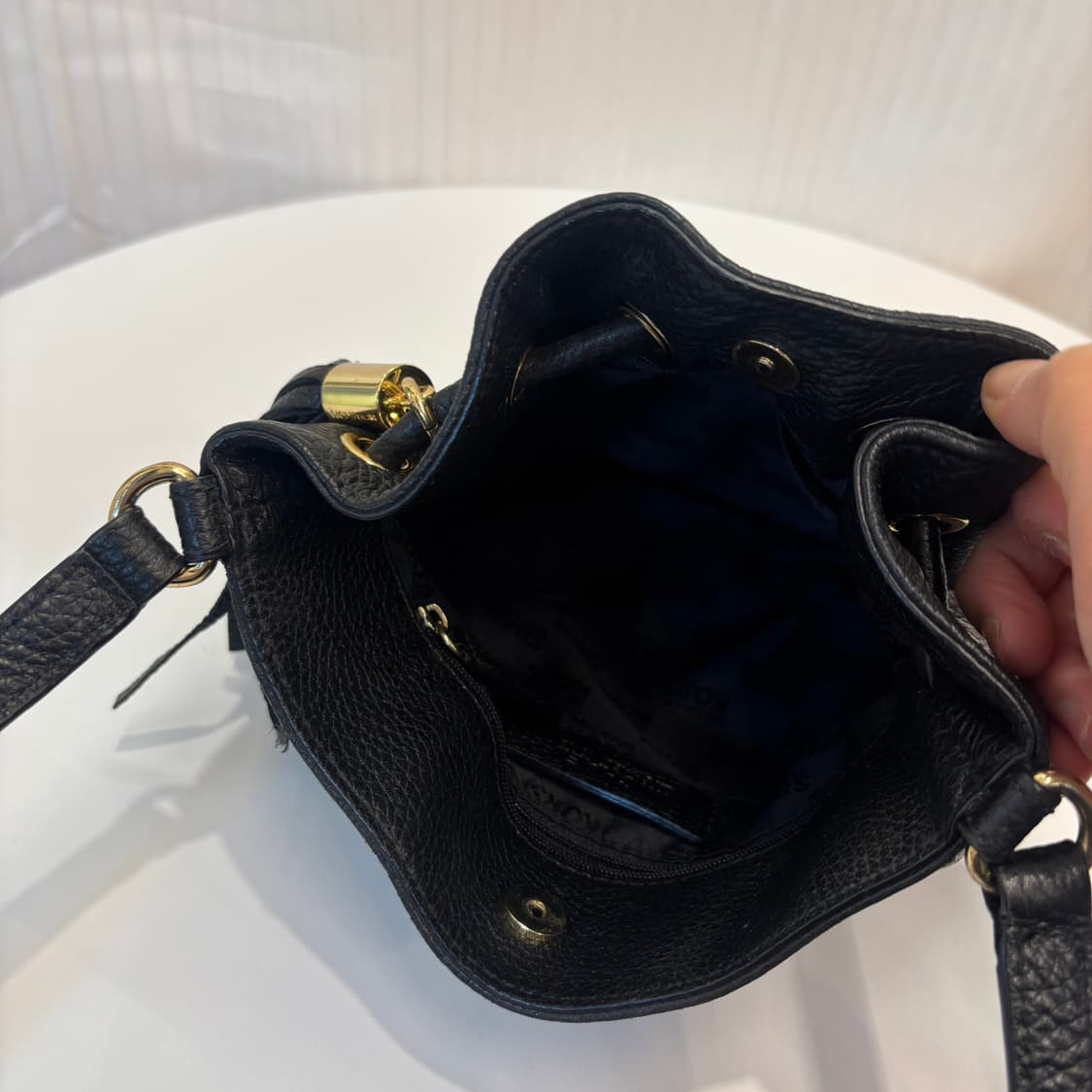 정품 마이클코어스 복조리 크로스백     상품이미지9