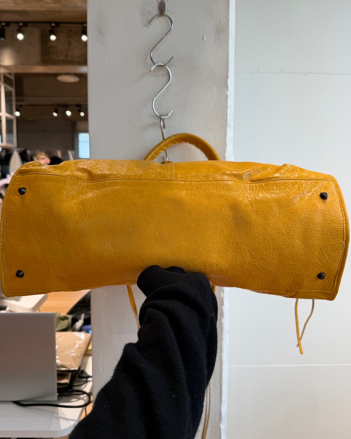 발렌시아가 옐로우 르 시티 모터백 상품이미지5