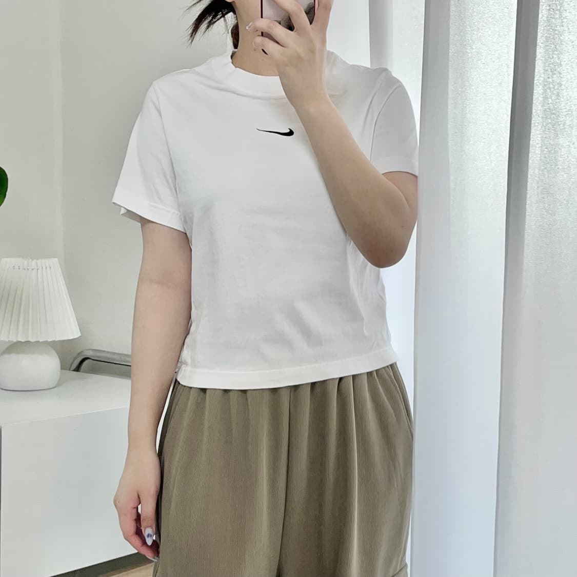 [정품] 나이키 화이트 중앙스우시 반팔티 [ 75 ] 상품이미지2