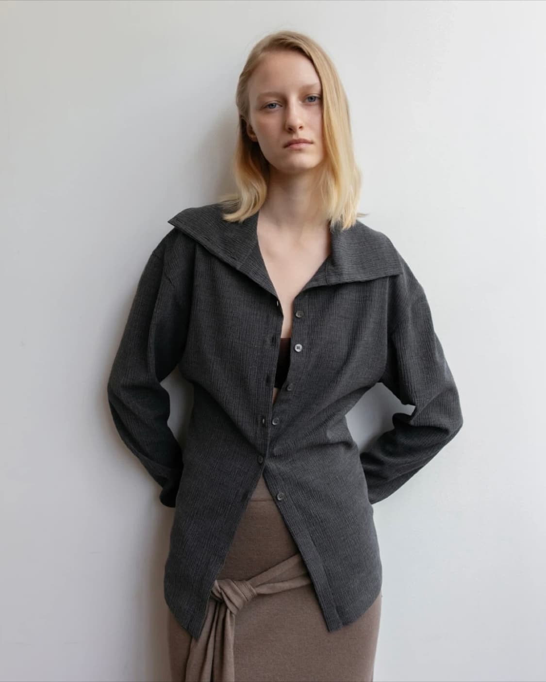 레이스 rrace 플리츠 블라우스 차콜 M 상품이미지1