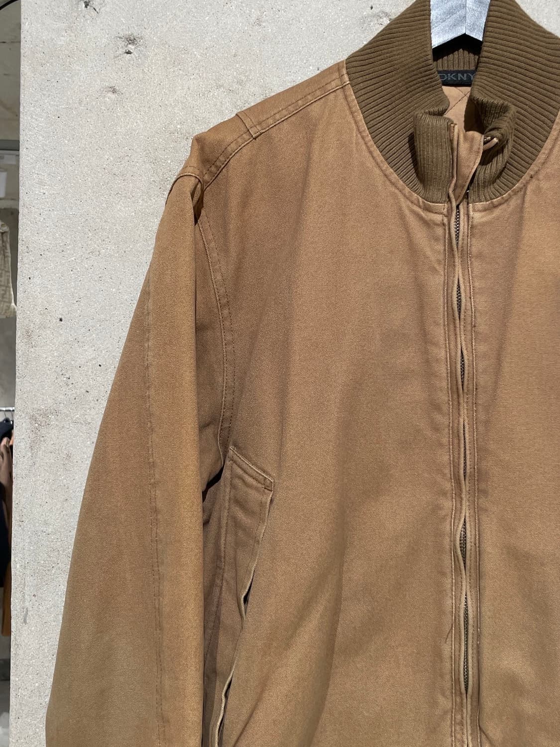 dkny 카키 코튼 집업 자켓 상품이미지2