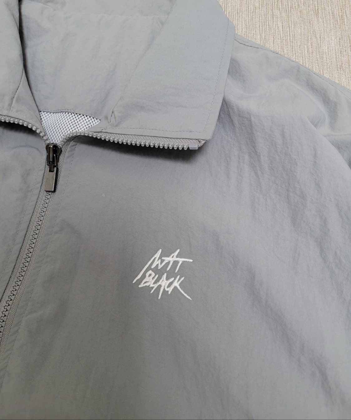 (새상품급) 멧블랙 나일론 자켓 상품이미지2