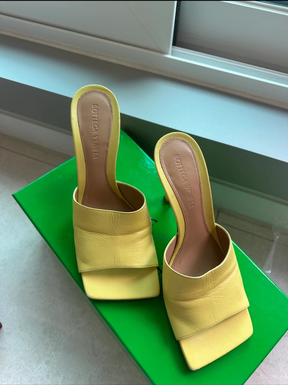 보테가 베네타 샌들 사이즈 36 상품이미지1