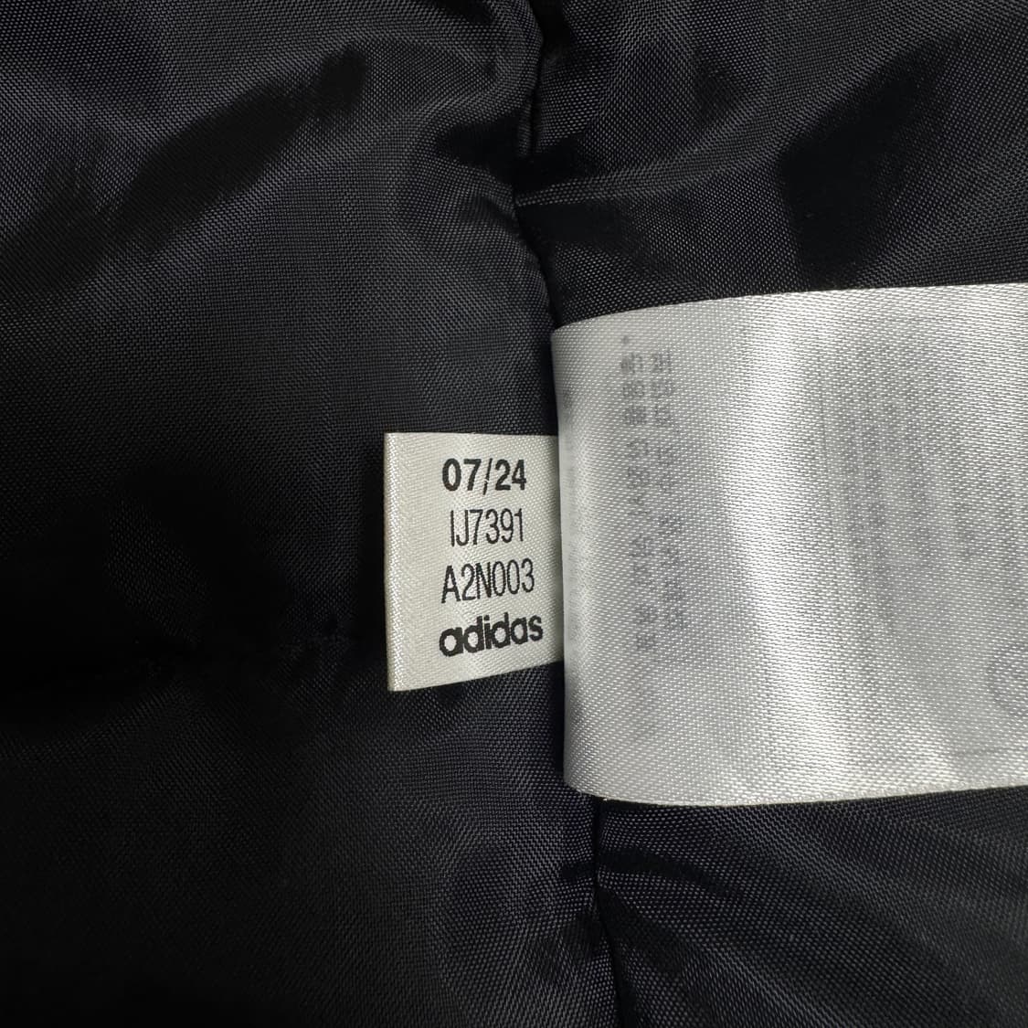 아디다스 티로 스타디움 패딩 파카 XL 사이즈 블랙 상품이미지7