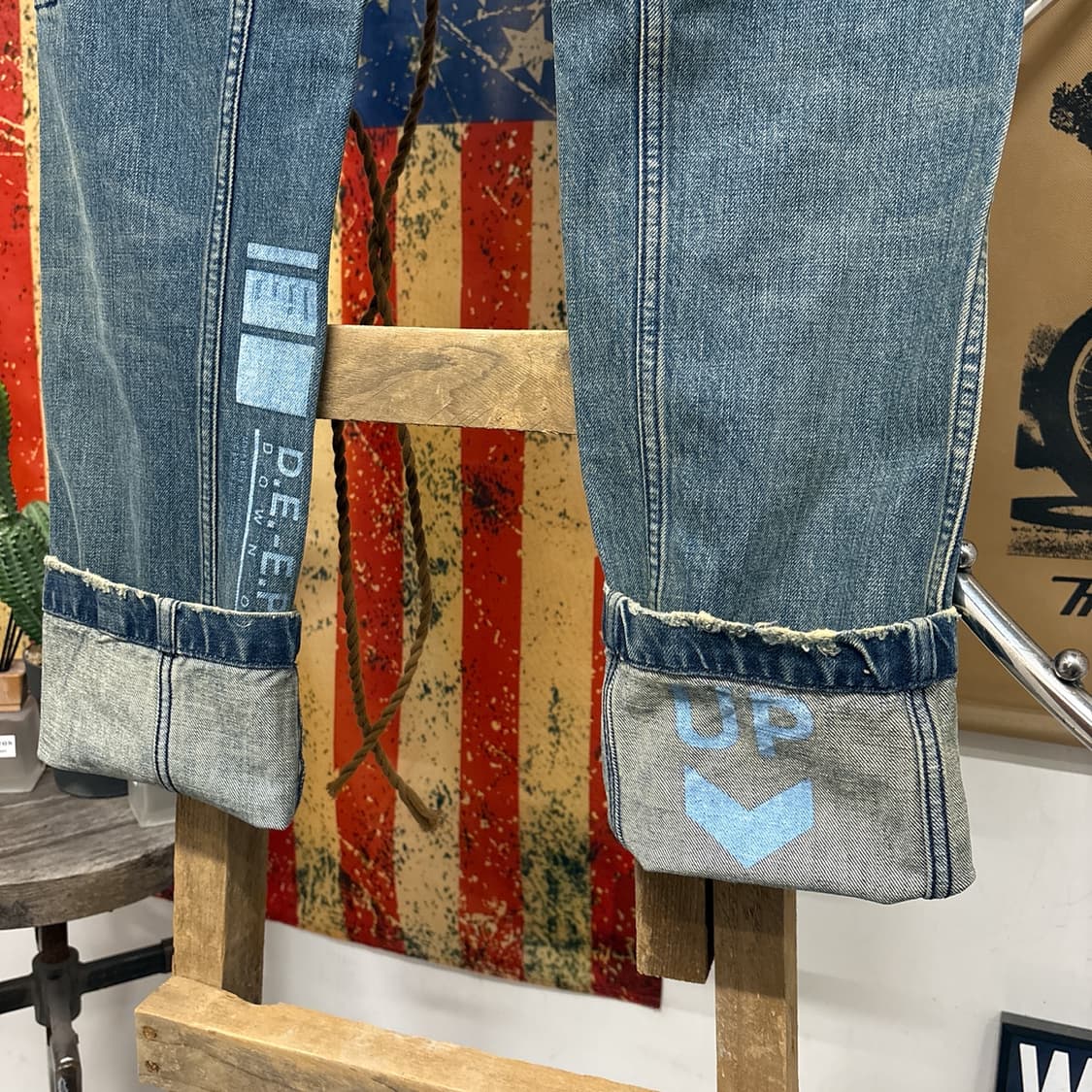 디젤 Y2K 멀티카고 헤비워싱 로우라이즈 데님팬츠 N1043    상품이미지8