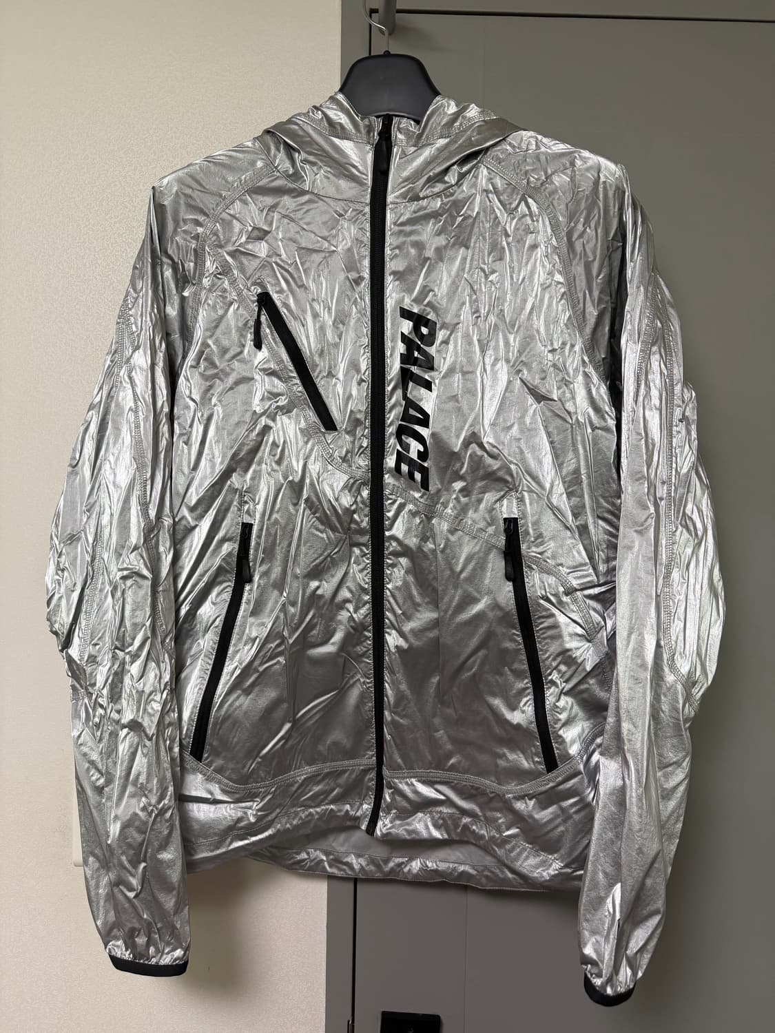 팔라스 윈드브레이커 상품이미지1