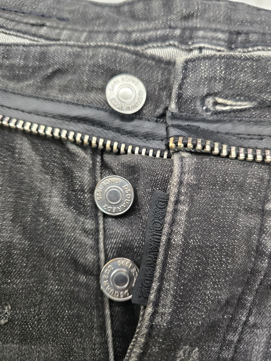 디스퀘어드2 남성 청바지.  싸이즈 30~31 상품이미지3