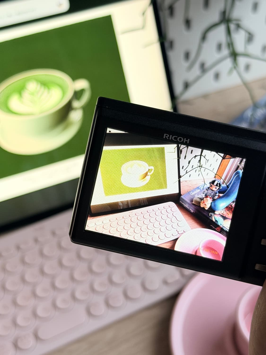 ✨미품 장원영 이즈나 방지민 픽✨ricoh 리코 r8 블랙 빈티지디카 상품이미지8