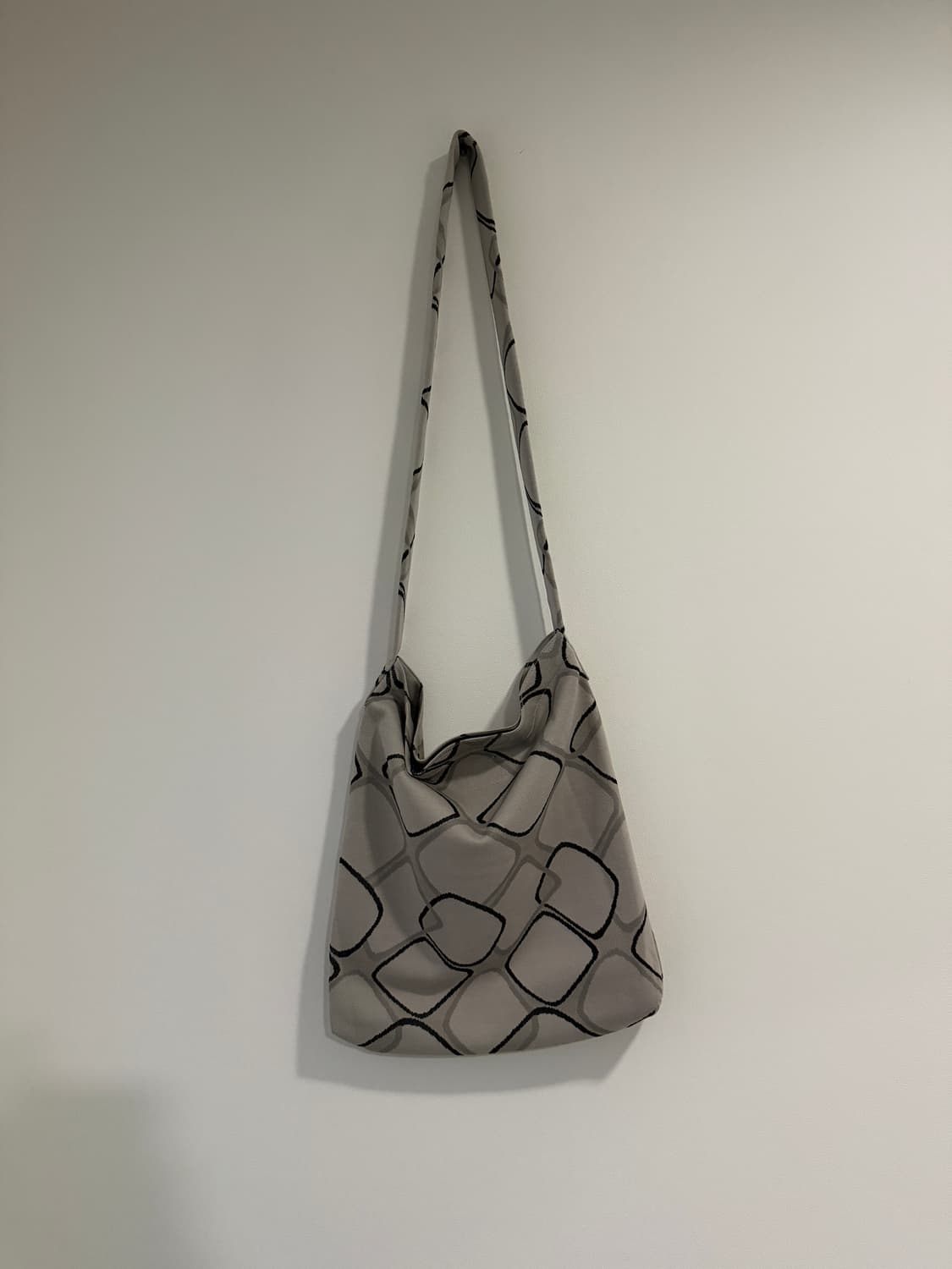 니들스(Needles) 폴리 자카드 소재 북백 상품이미지3