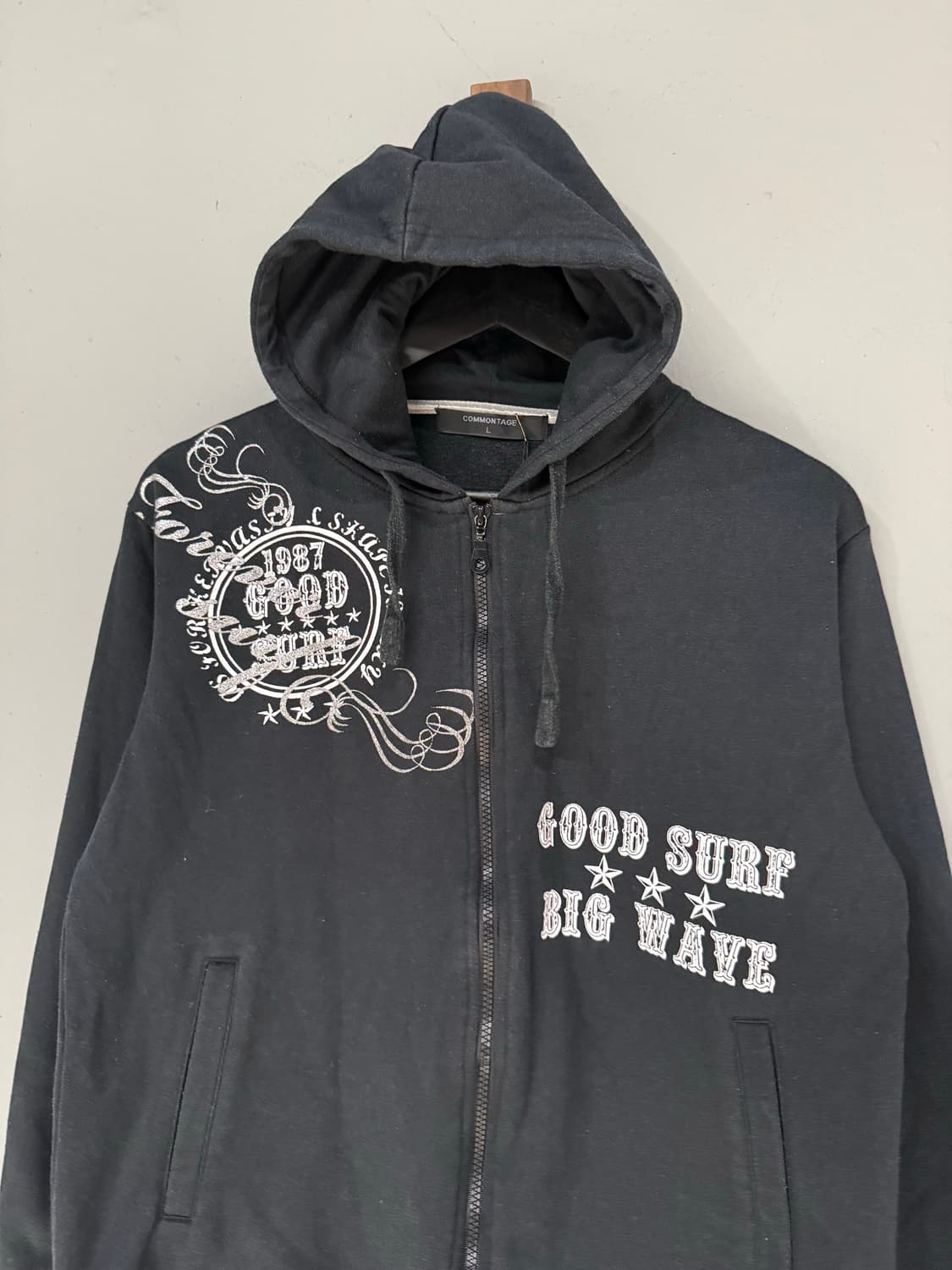 lettering detail hood zip-up 상품이미지5
