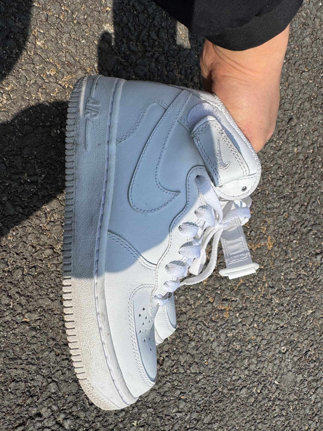 나이키 우먼스 에어포스 1 07 미드 230사이즈 상품이미지7