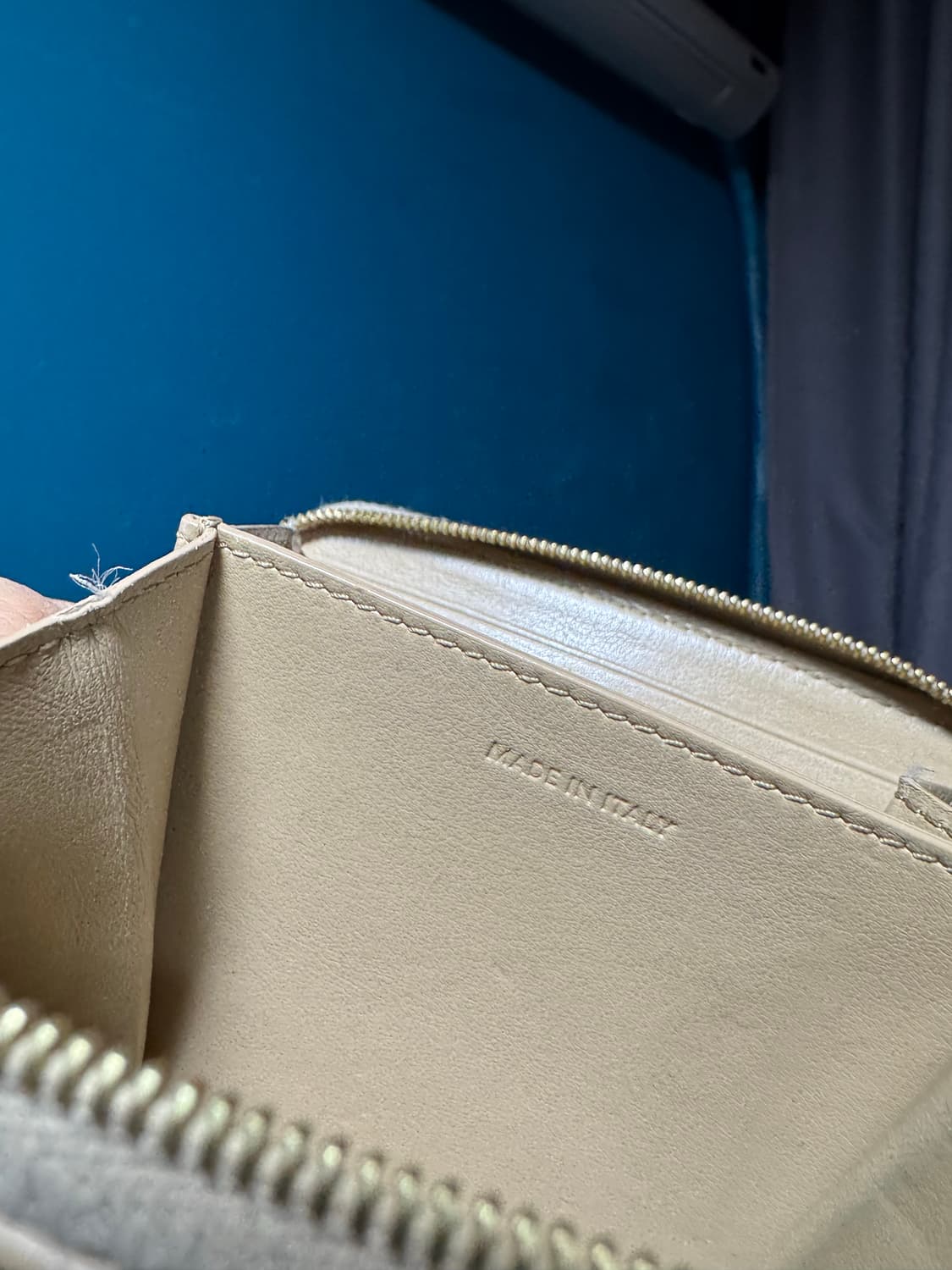 셀린느 지갑 상품이미지3