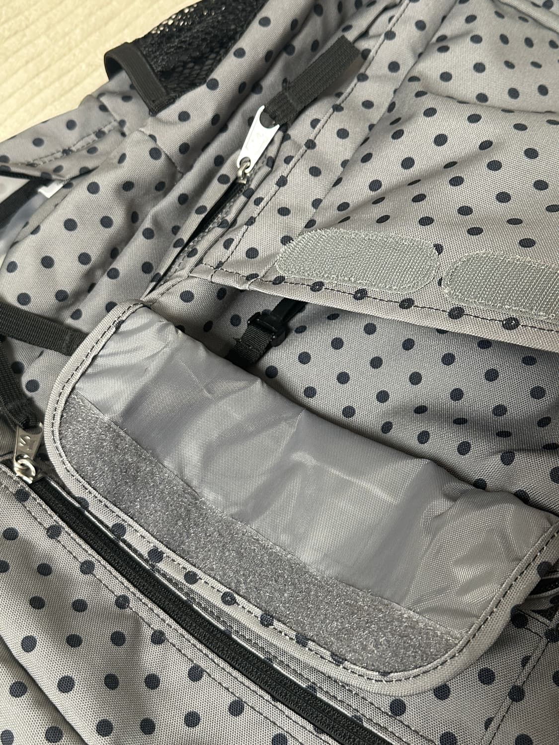 잔스포츠 도트 땡땡이 백팩&파우치 상품이미지8