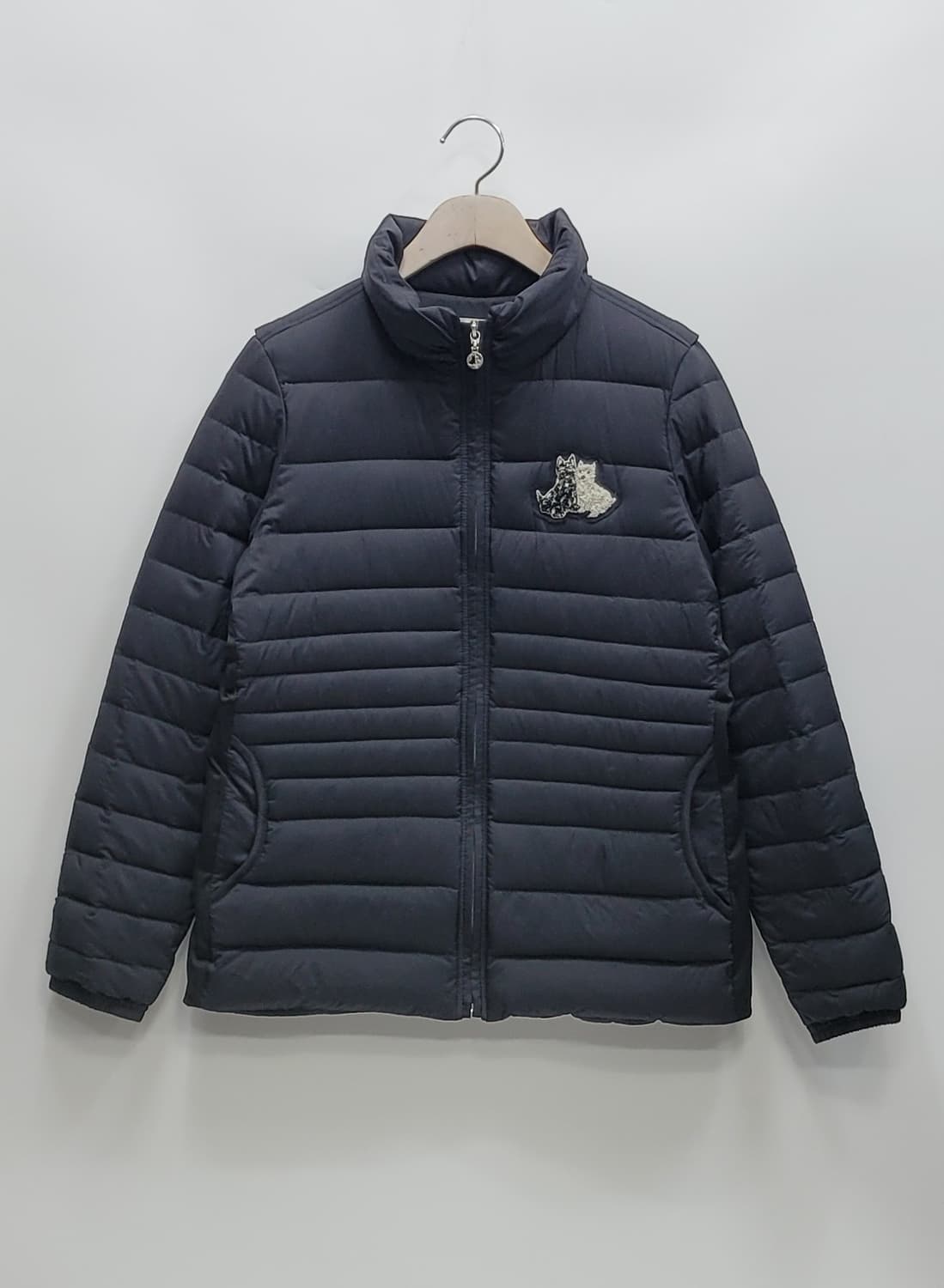 블랙앤화이트 경량 다운 패딩 / 여 L (90) 블랙
 상품이미지1