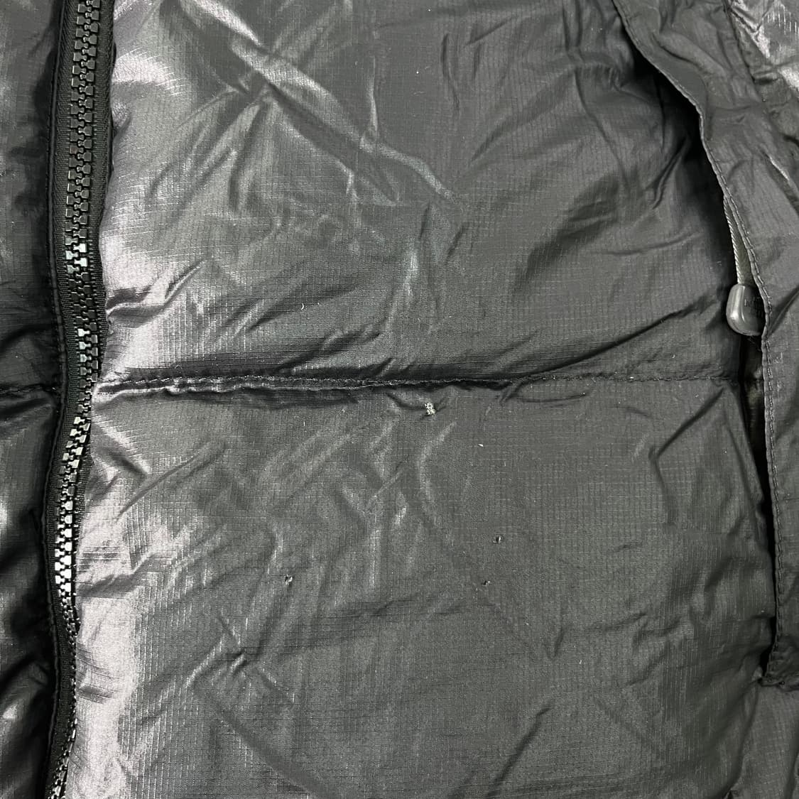 100 노스페이스 700 눕시 블랙 경량 패딩 상품이미지6