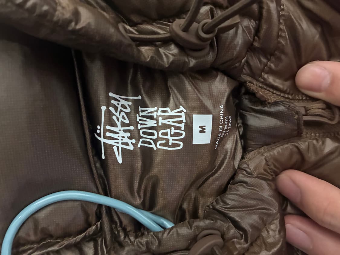 스투시 패딩 팝니다 상품이미지4