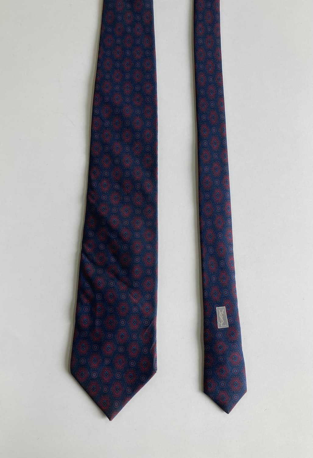 입생로랑 넥타이 상품이미지1
