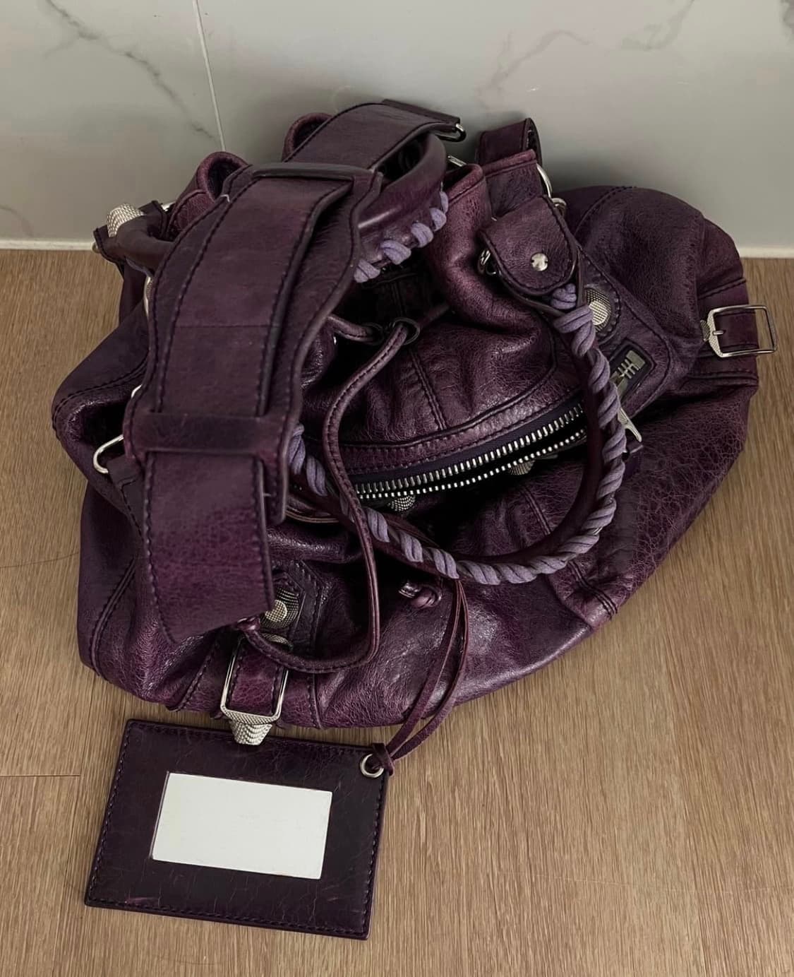 발렌시아가 퍼플 숄더백 상품이미지1