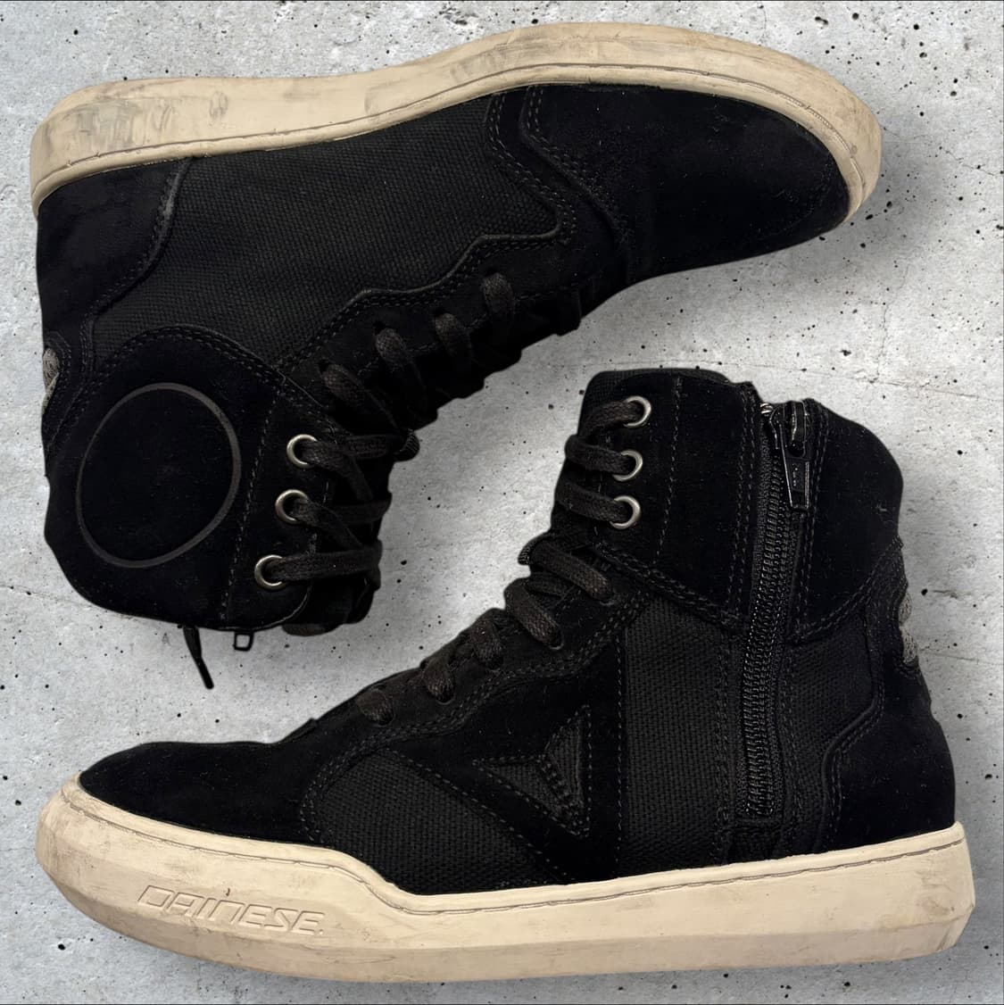 [240] 데이니즈 메트로폴리스 블랙 스니커즈 부츠 상품이미지1