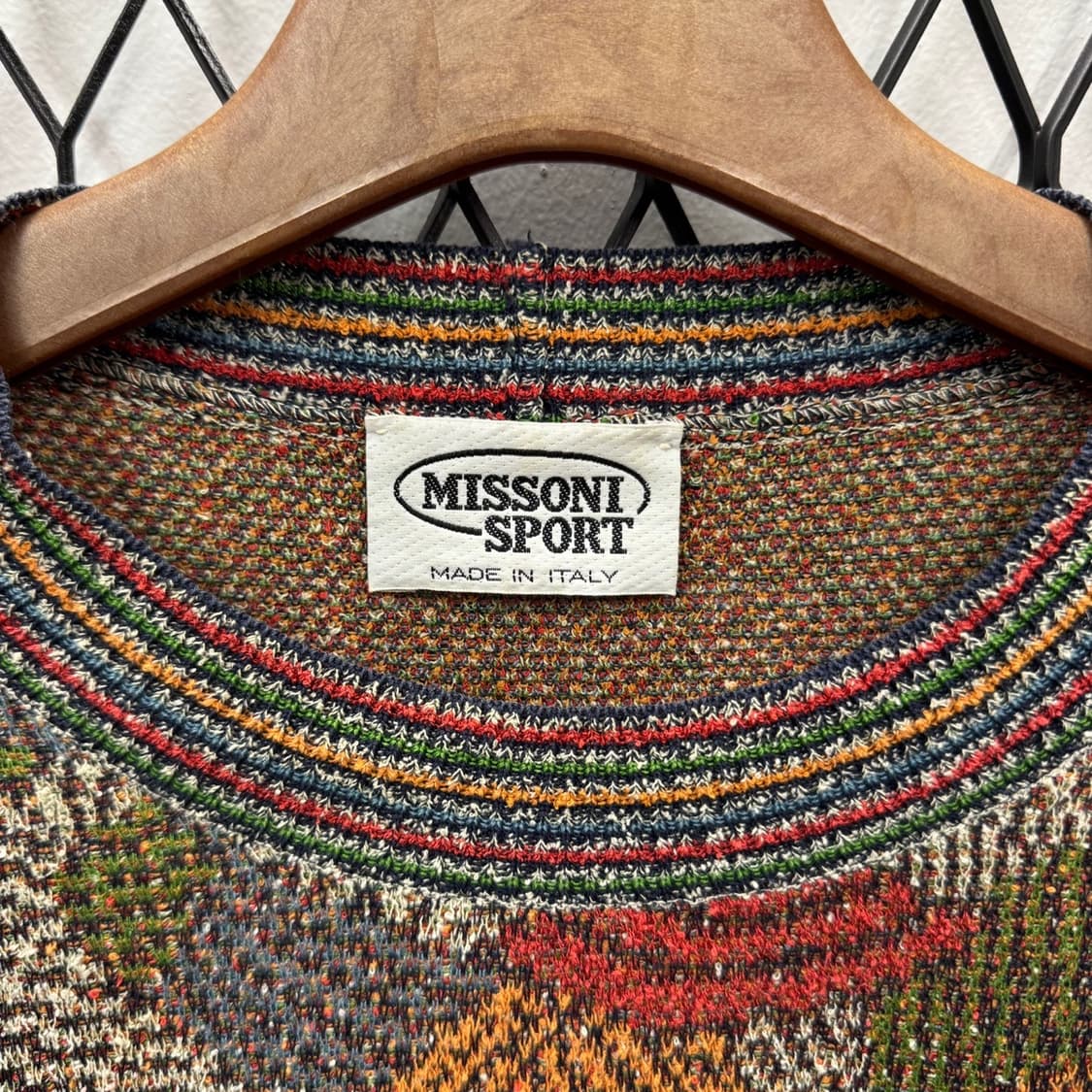 미쏘니 스포츠 스웨터 직조패턴 3D 자가드 케이블 니트 상품이미지5