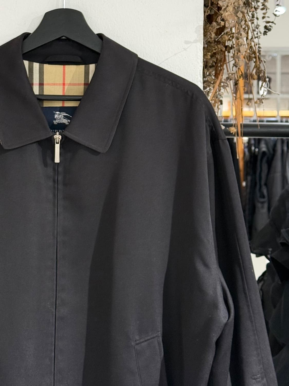 버버리 블랙 클래식 레이온 블루종 자켓 상품이미지3