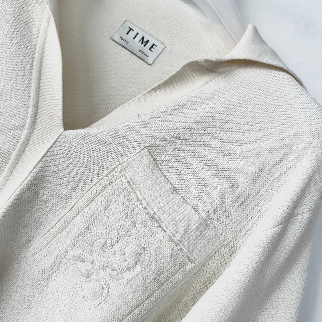 타임 TIME 오픈 카라 니트 탑 상품이미지2