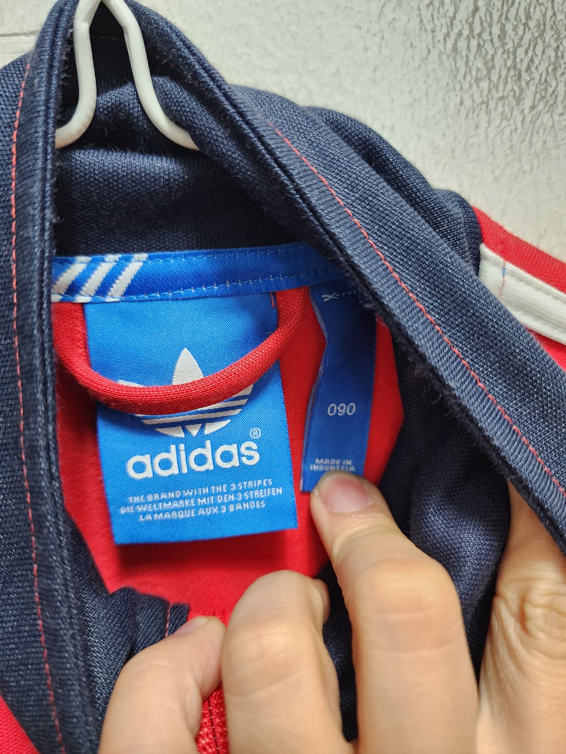 아디다스 유로파 투톤배색 삼선 트랙탑 상품이미지4