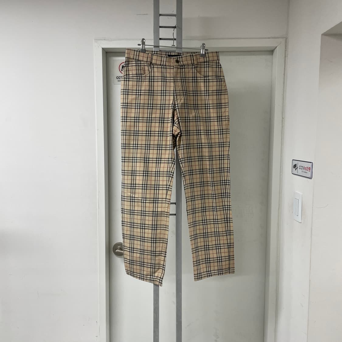 버버리 노바 베이지 팬츠 32R 상품이미지5