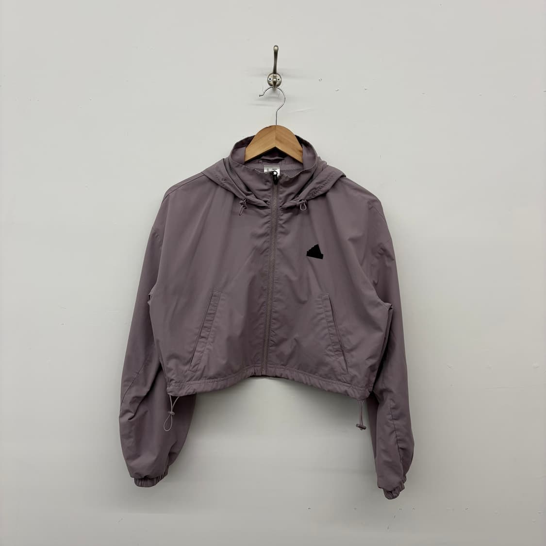 아디다스 크롭 후드 바람막이 여M 상품이미지1