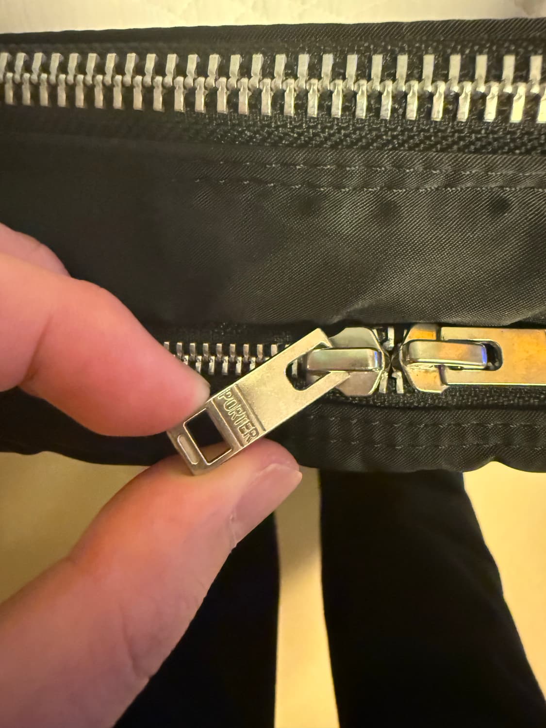 요시다포터 탱커 숄더백 라지 블랙 상품이미지5