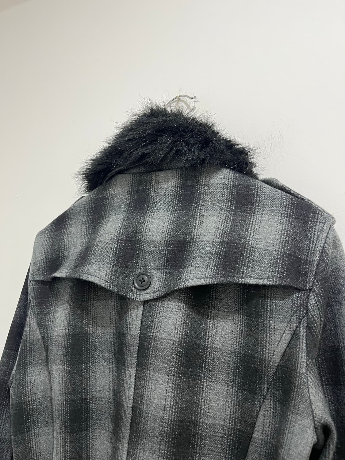 일본빈티지 Roshell 카라 퍼 차콜 체크 미디코트 상품이미지5